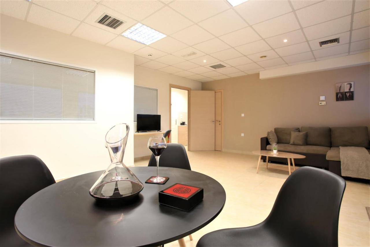 Gk Airport Suites - Free Shuttle By Gk Properties Markopoulo Mesogaias Экстерьер фото