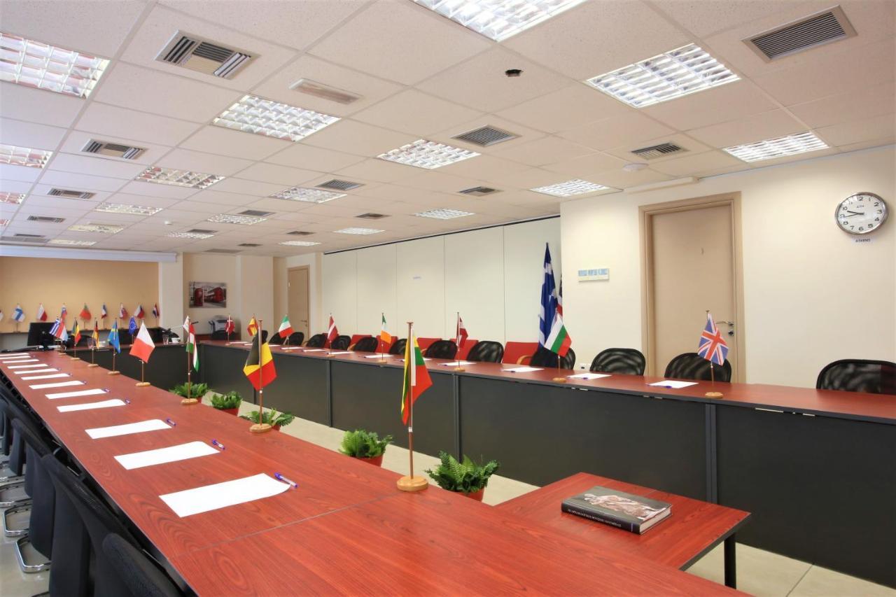 Gk Airport Suites - Free Shuttle By Gk Properties Markopoulo Mesogaias Экстерьер фото