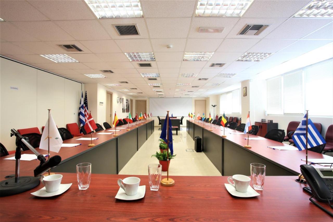 Gk Airport Suites - Free Shuttle By Gk Properties Markopoulo Mesogaias Экстерьер фото