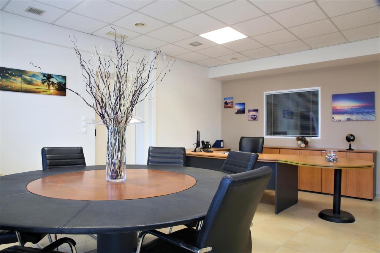 Gk Airport Suites - Free Shuttle By Gk Properties Markopoulo Mesogaias Экстерьер фото